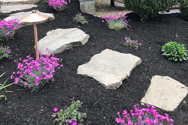 600x400-landscape-design-flowers-stones